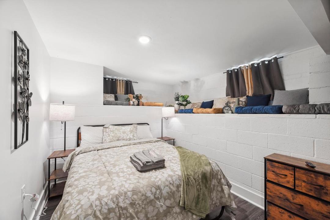 Photo of Bedroom in East Point