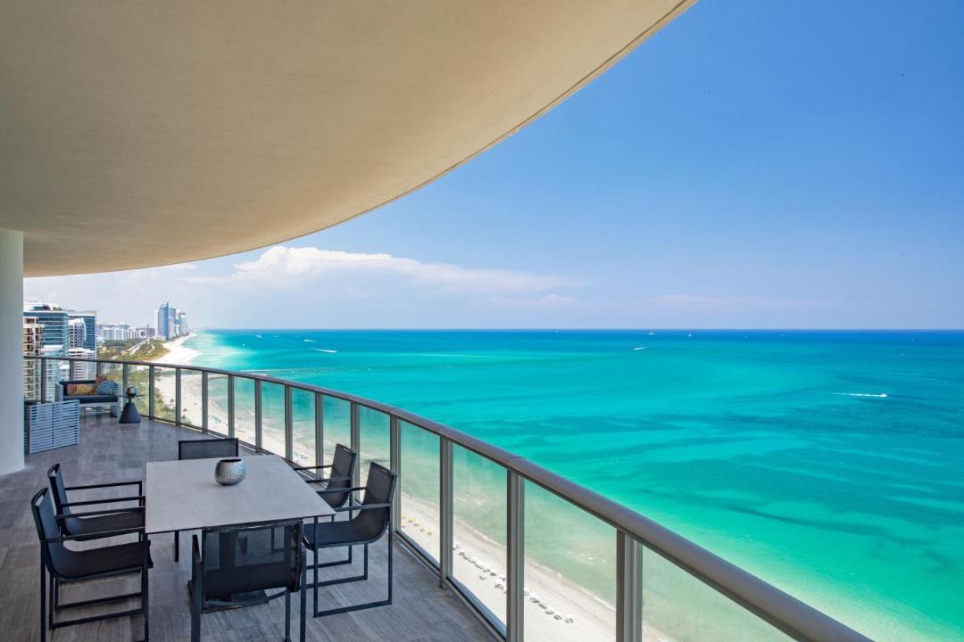 Photo of Patio Balcony in Bal Harbour