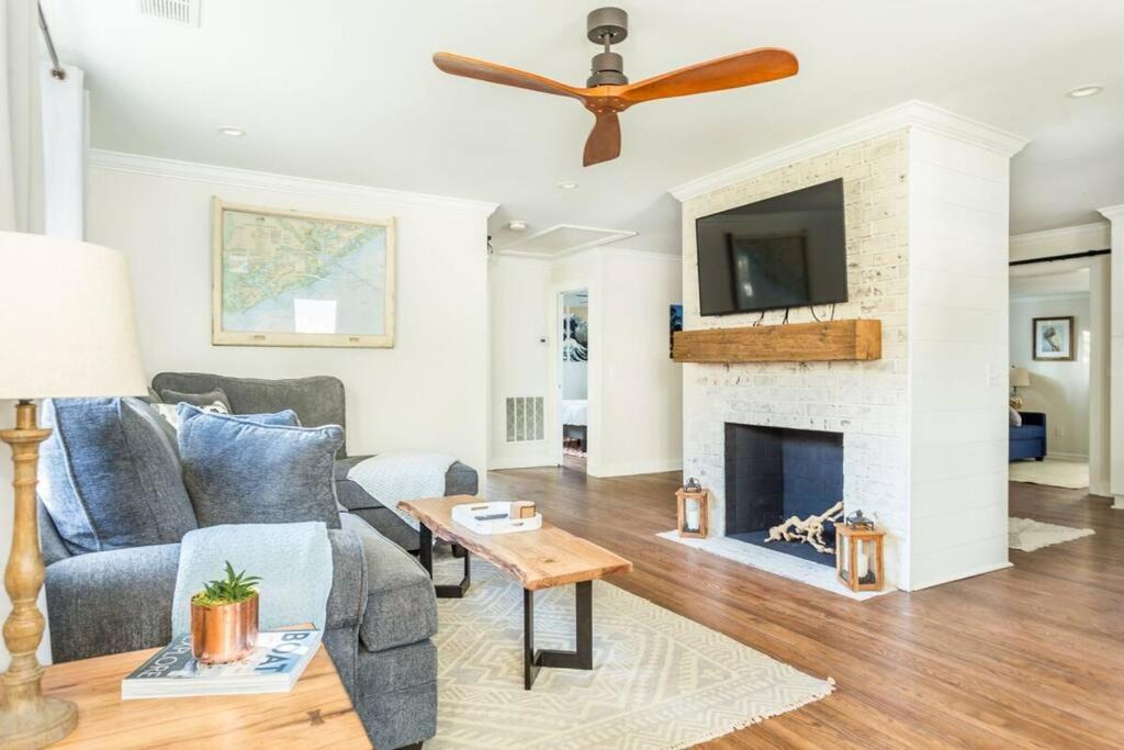 Photo of Livingroom in Riverland Terrace