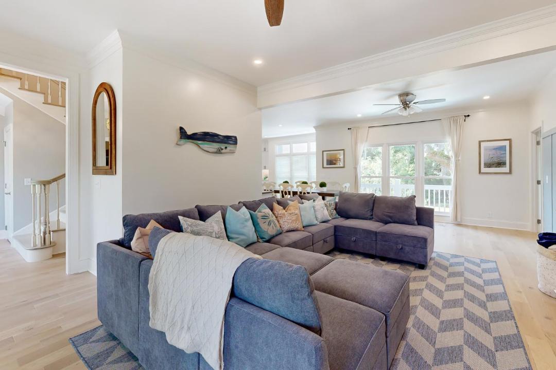 Photo of Livingroom in King City