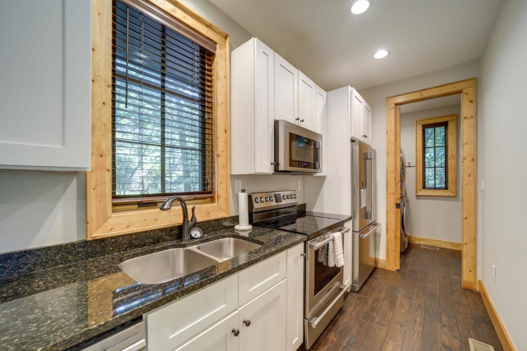 Photo of Kitchen in Glenville