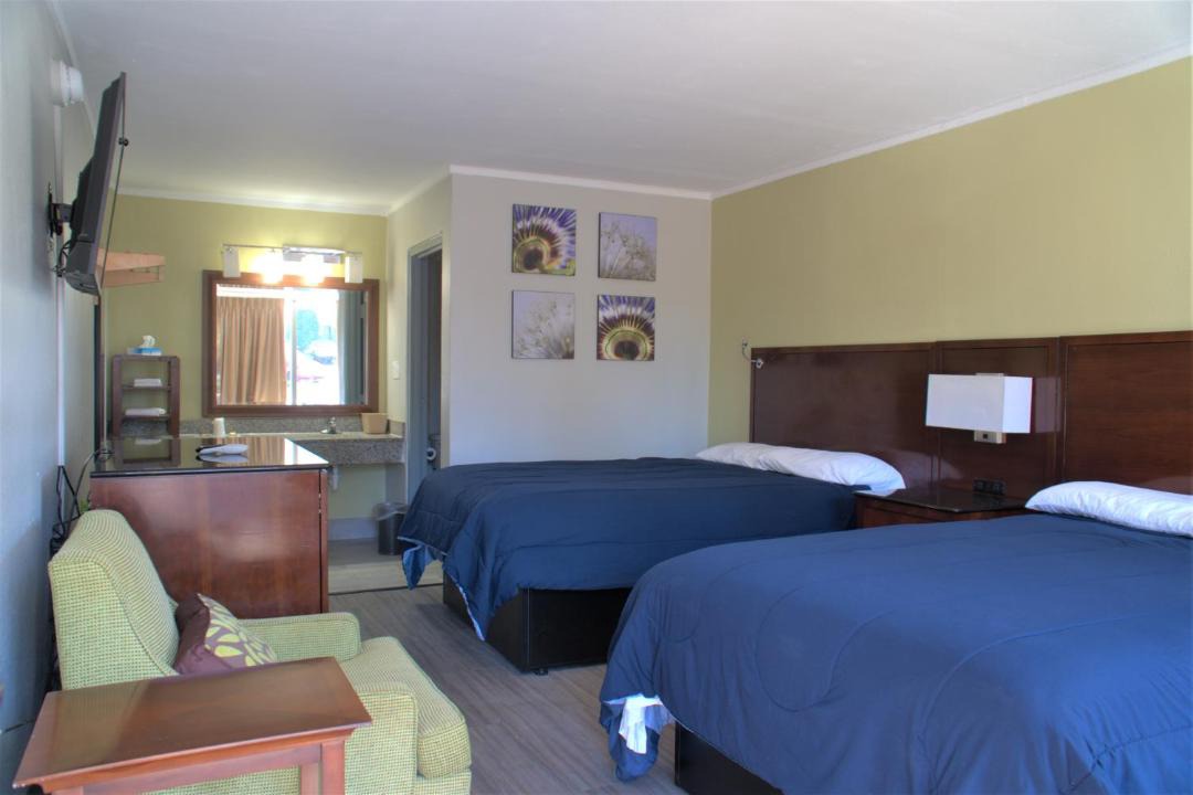 Photo of Bedroom in Daphne