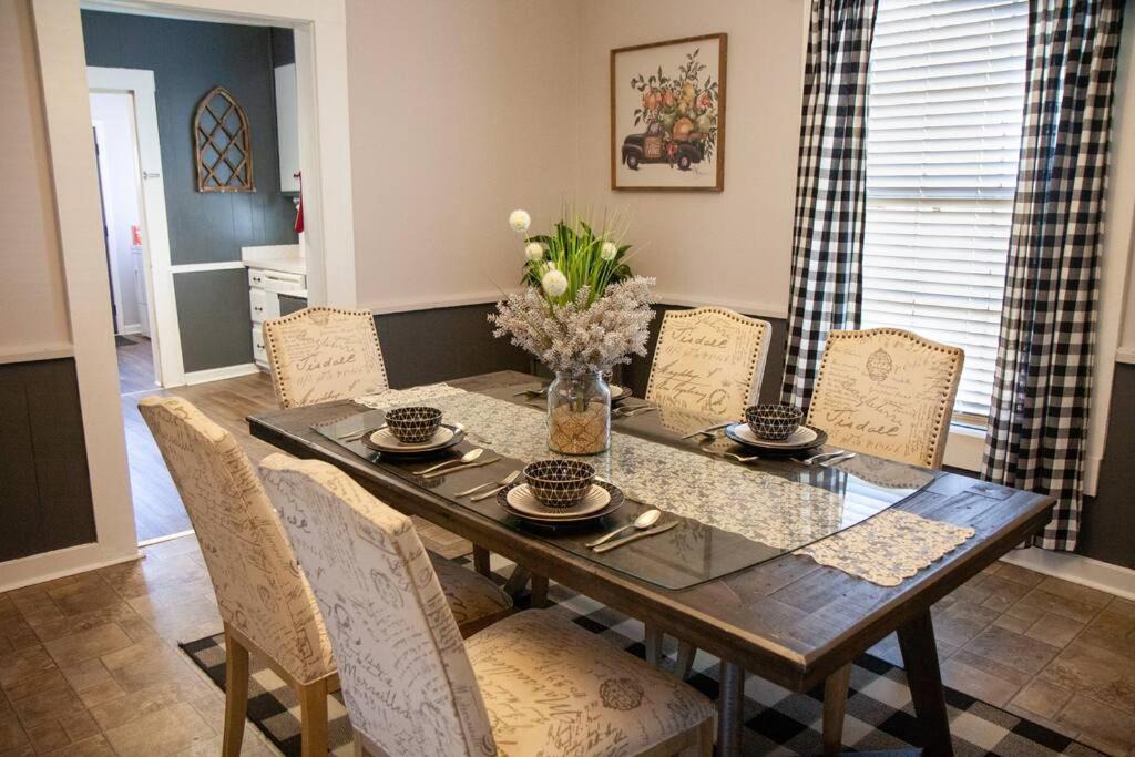 Photo of Livingroom in Villa Rica