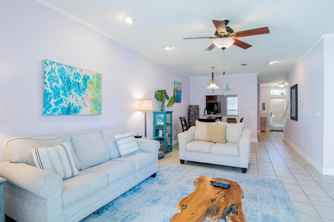 Photo of Livingroom in Sunset Pass