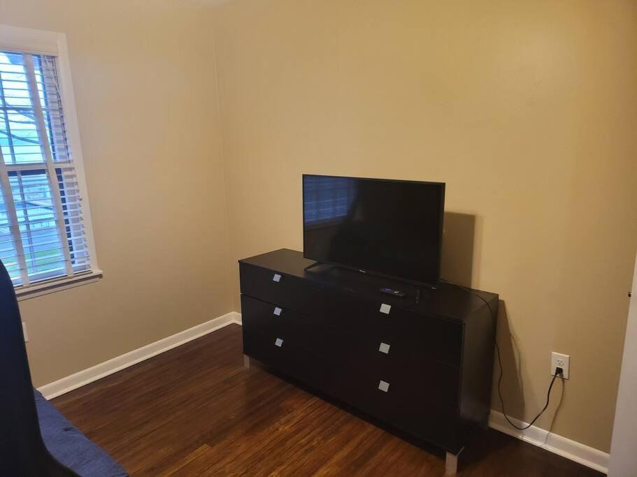 Photo of Livingroom in Guntersville