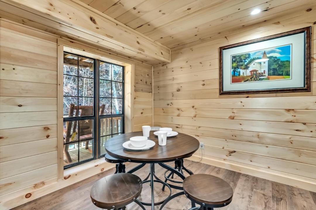 Photo of Livingroom in Cosby