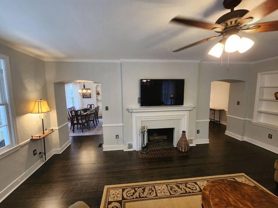 Photo of Livingroom in Macon