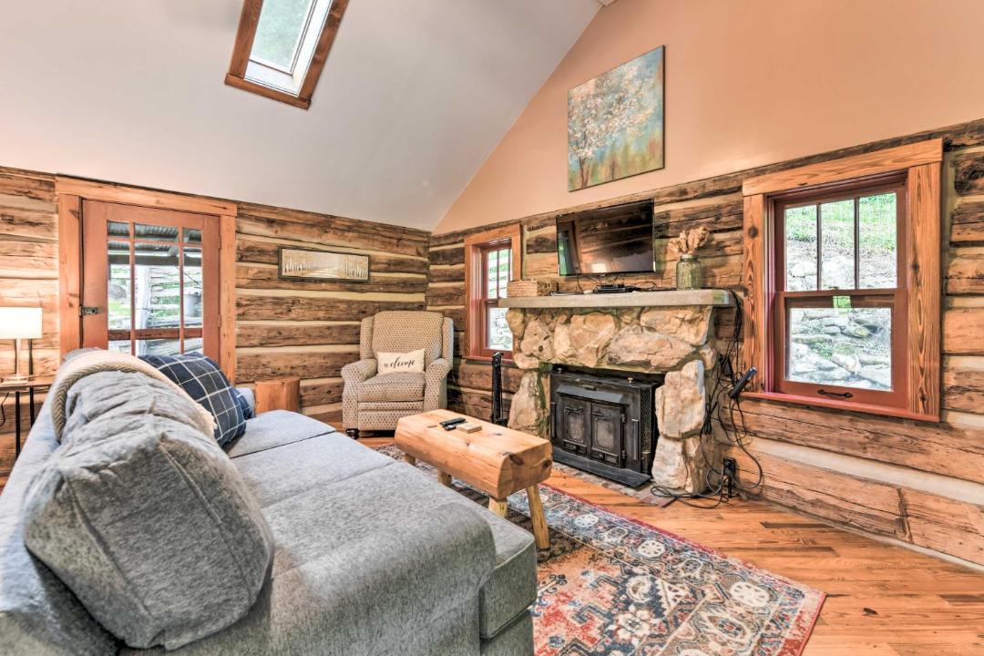 Photo of Livingroom in Clyde