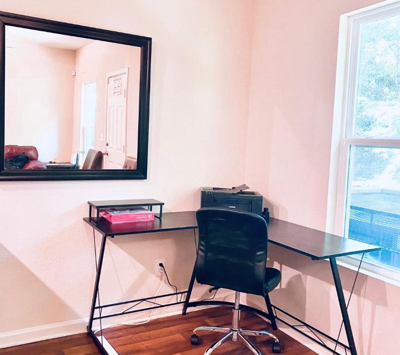 Photo of Livingroom in East Point