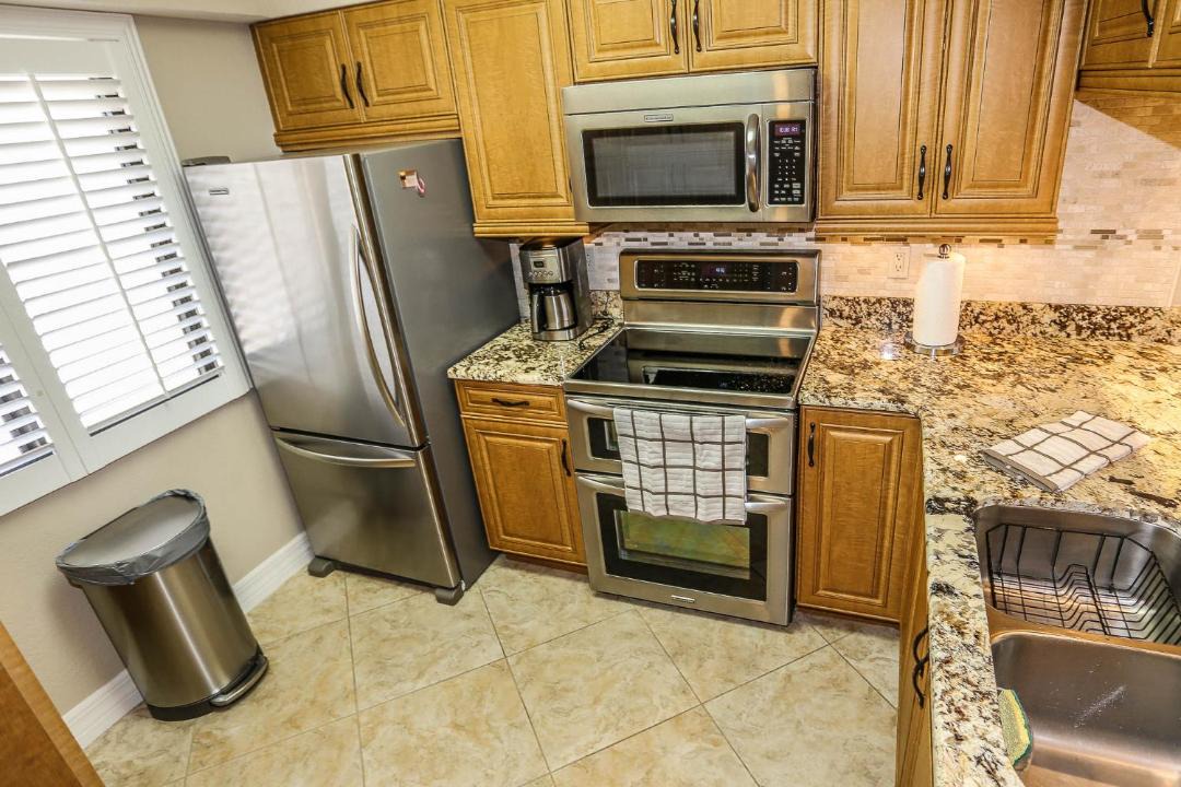 Photo of Kitchen in Mid Island
