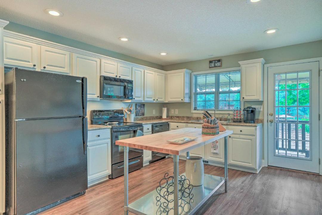 Photo of Kitchen in Eatonton