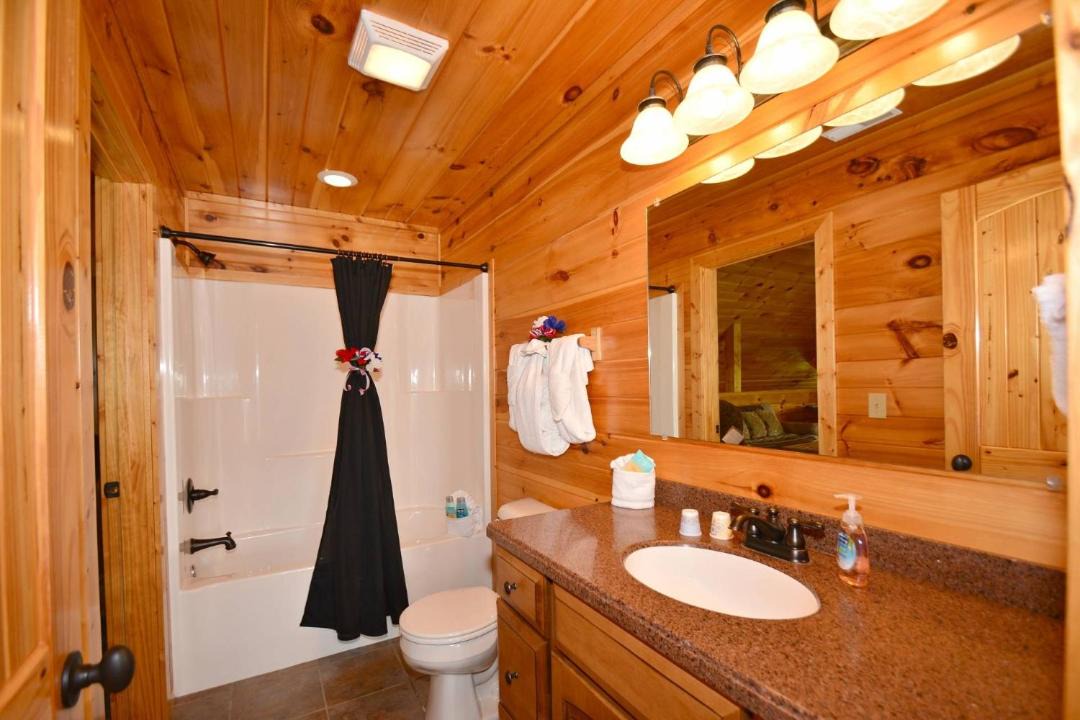Photo of Bathroom in Sevierville
