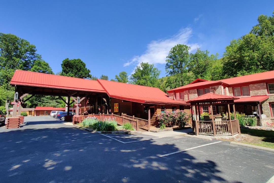 Photo of Others in Maggie Valley