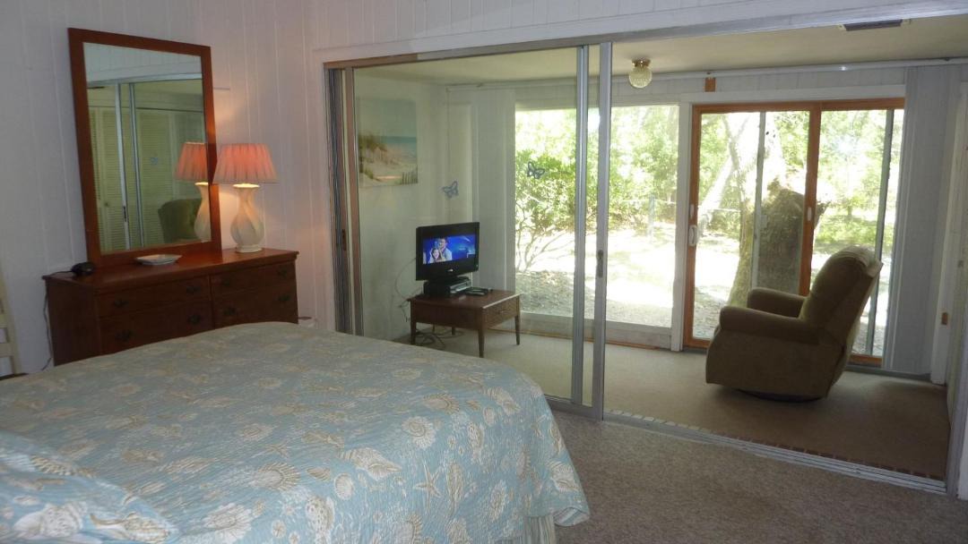 Photo of Bedroom in Jekyll Island