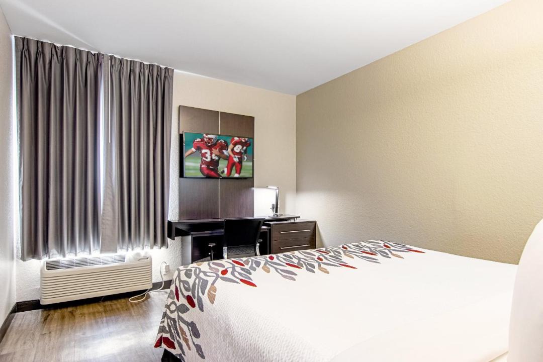 Photo of Bedroom in Locust Grove