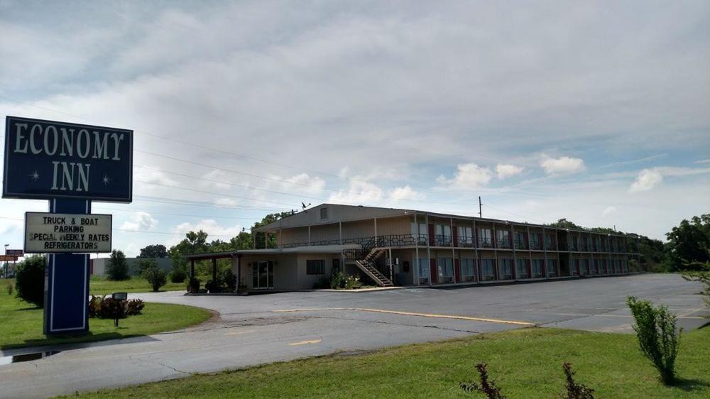 Photo of Others in Rogersville