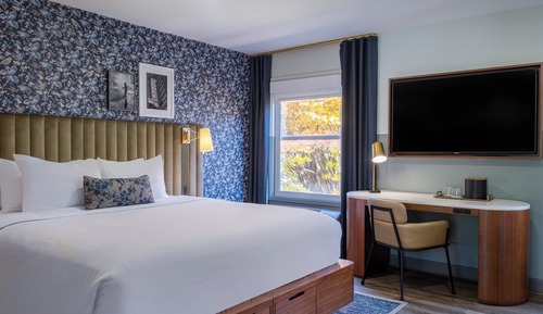 Standard Room, 1 King Bed, Accessible (Communications Accessible)