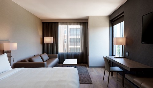 Premium Room, 1 King Bed (View)
