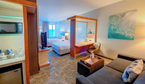Suite, Multiple Beds