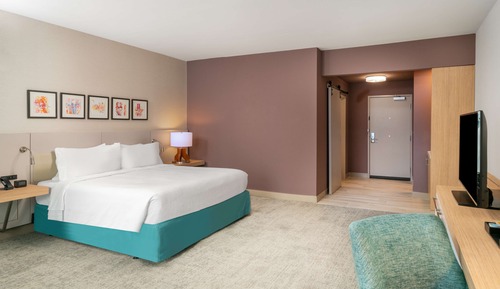 Room, 1 King Bed, Accessible, Bathtub (Hearing & Mobility)