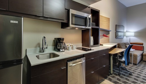 Studio, 2 Queen Beds, City View
