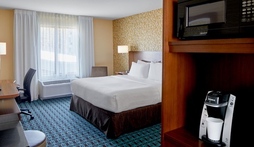 Room, 1 King Bed, Hearing Accessible