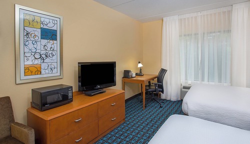 Room, 2 Queen Beds, Hearing Accessible (Accessible Bathtub)