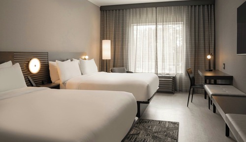 Standard Room, 2 Queen Beds (Hearing Accessible)