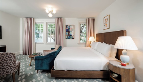 Deluxe Room, 1 King Bed