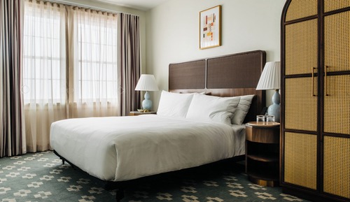 Deluxe Room, 1 King Bed