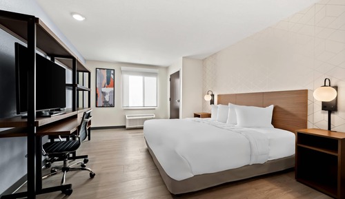 Suite, 1 King Bed, Non Smoking
