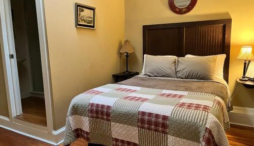 Queen Room
