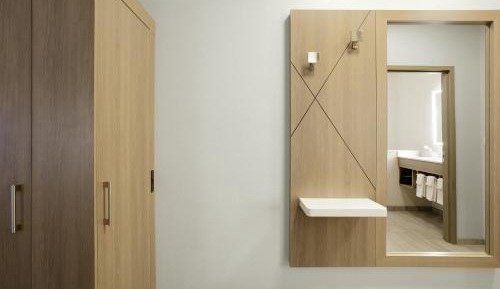 Suite with Two Queen Beds and Tub - Communications and Mobility Access