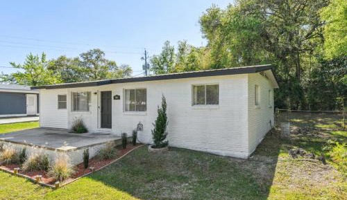 One-Bedroom House