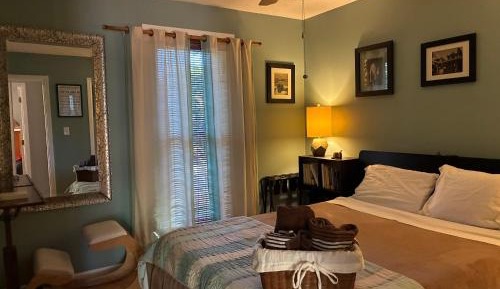 Queen Room
