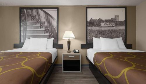 Queen Room with Two Queen Beds - Non-Smoking