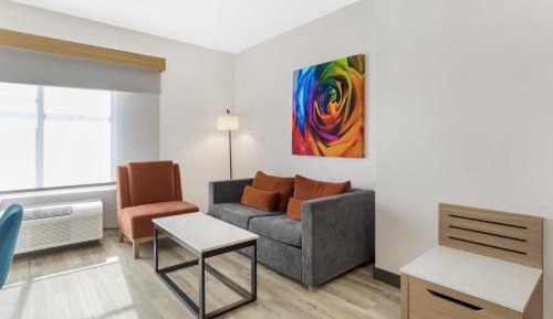 King Suite with Sofa Bed