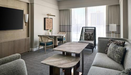 Parlor Suite, 1 Bedroom Suite, 1 King, Sofa bed