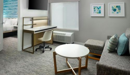 One-Bedroom Queen Suite with Sofa Bed
