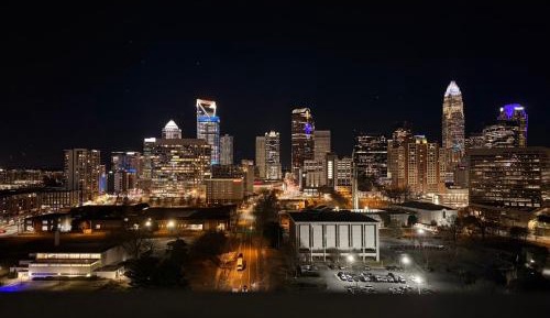 Guest room, 1 King, City view