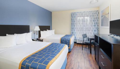 Double Room with Two Double Beds and Bath Tub - Mobility Accessible/Non-Smoking