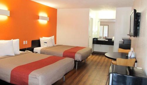 Queen Room with Two Queen Beds - Non-Smoking