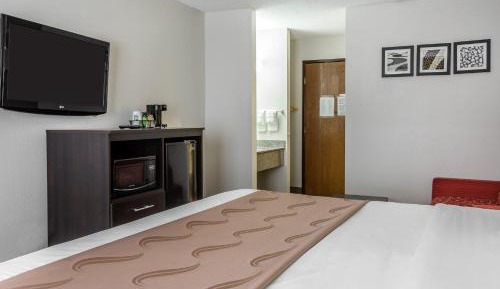 King Room with Sofa Bed - Non-Smoking