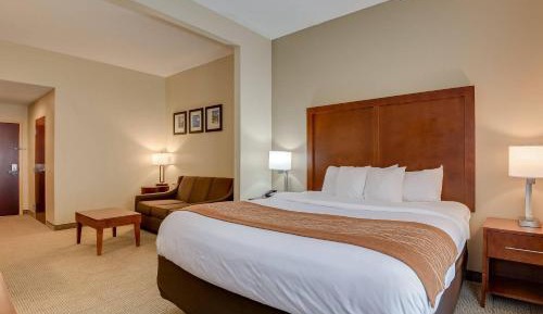 King Suite with Sofa Bed - Non-Smoking