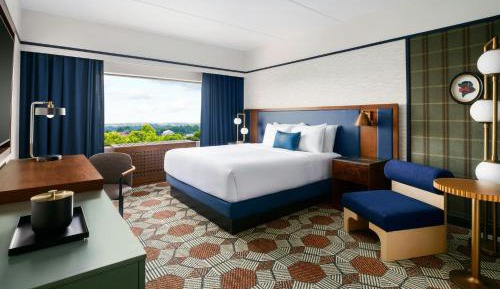Deluxe King Room