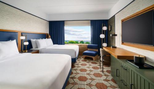 Deluxe Queen Room with Two Queen Beds