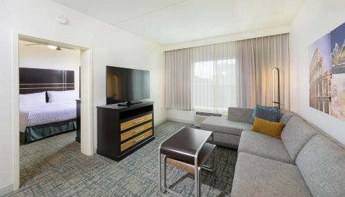 Two-Bedroom Suite - Non-Smoking