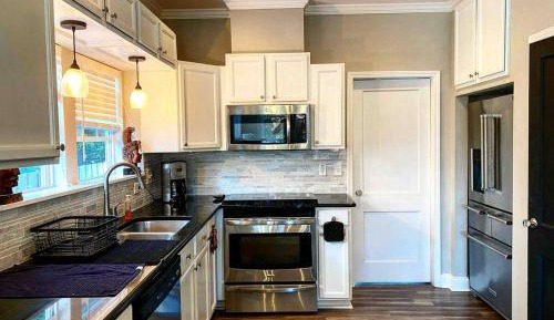 Standard Double Room with Shared Bathroom