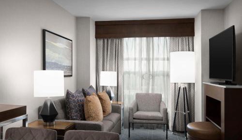 Suite with Two Queen Beds - Mobility and Hearing Access/Non-Smoking