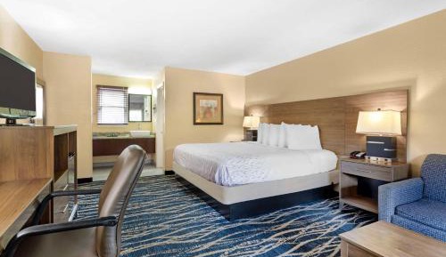 King Room with Sofa Bed - Non-Smoking